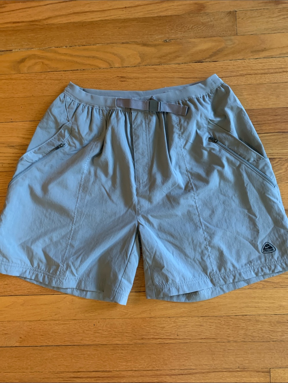 Nike ACG Boy’s Light Gray Outdoor Hybrid Shorts (XL)